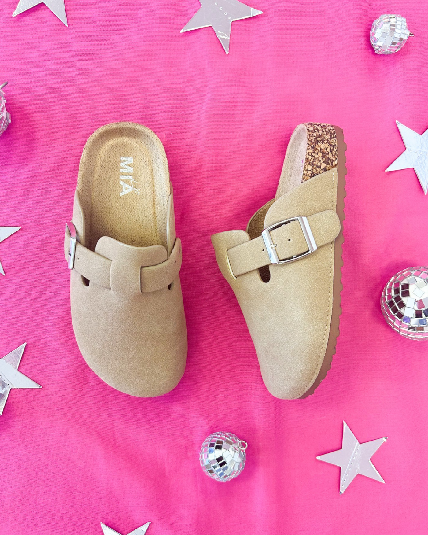 Mia Amber Clarye Slide
